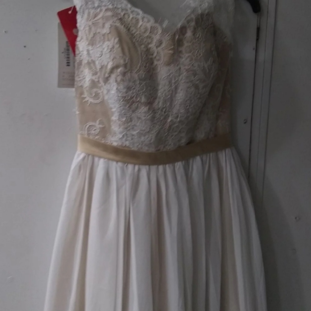 JJs house chiffon wedding dress size 8-10